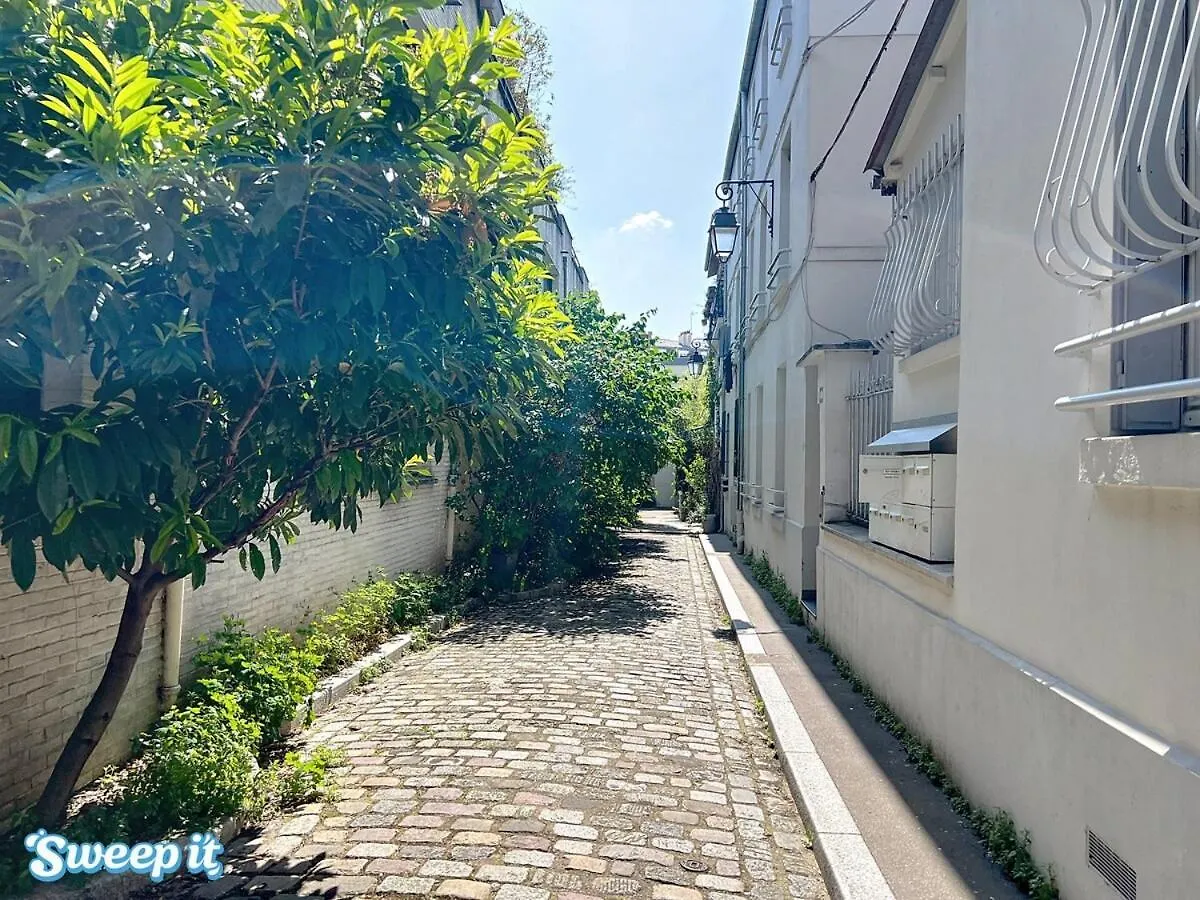 Calm & Cozy Flat Flowered Alley Sleeps 4 Paris Apartment