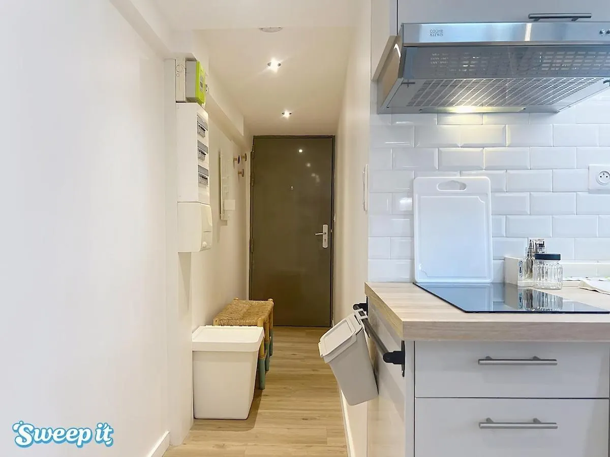 Calm & Cozy Flat Flowered Alley Sleeps 4 París Apartamento
