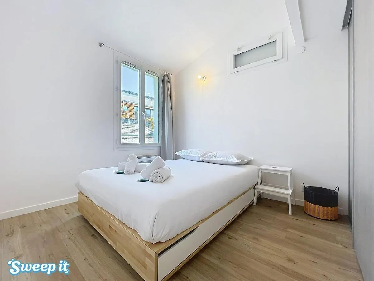 Calm & Cozy Flat Flowered Alley Sleeps 4 París Francia